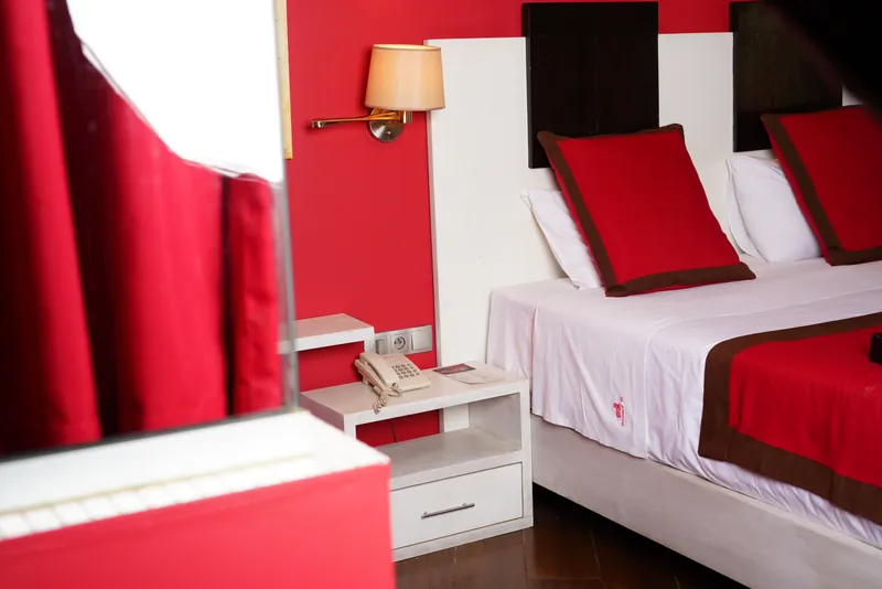 Chambre du Café de Rome, photographie de Studio